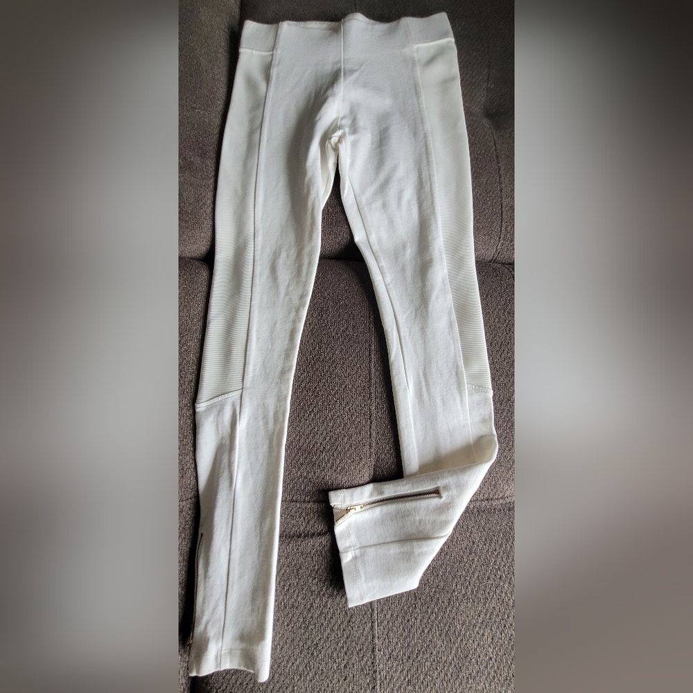 Ci Sono off white leggings in size large.